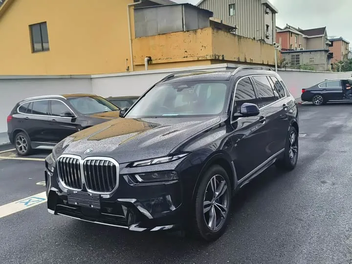 BMW X7 2023 из Китая — купить под ключ