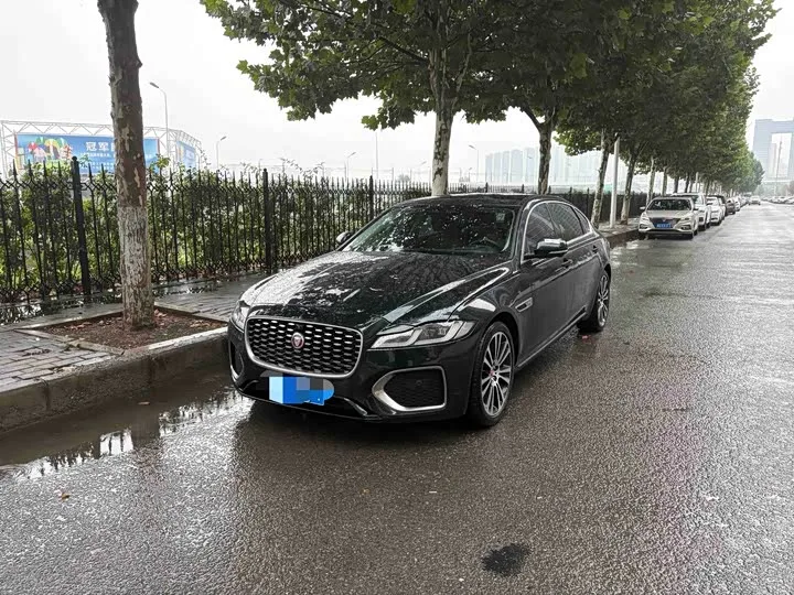 Jaguar XF L 2023 из Китая — купить под ключ