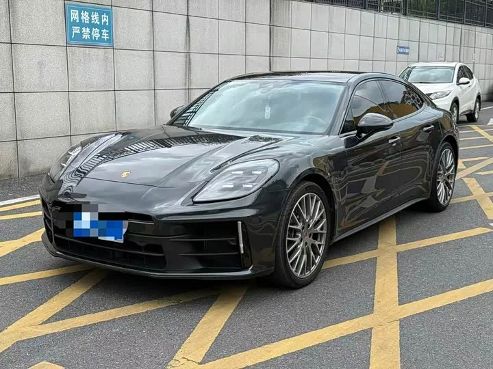 Porsche Panamera 2024 из Китая — купить под ключ
