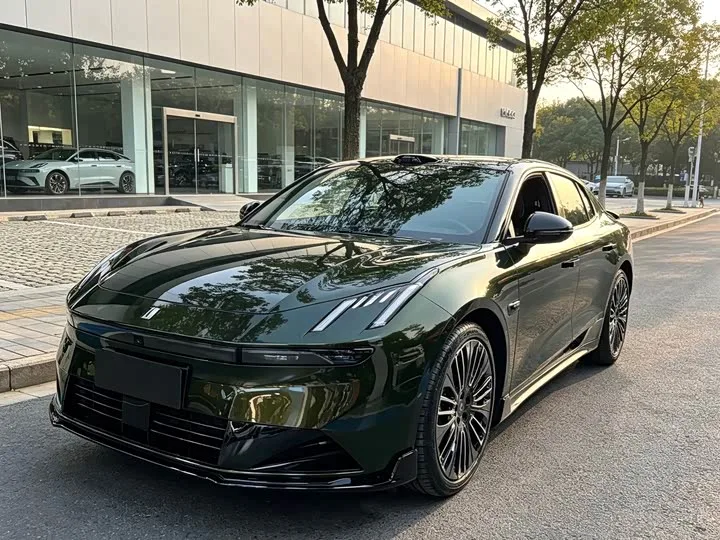 Lynk & Co 30 EM-P Hybrid 2025 из Китая — купить под ключ