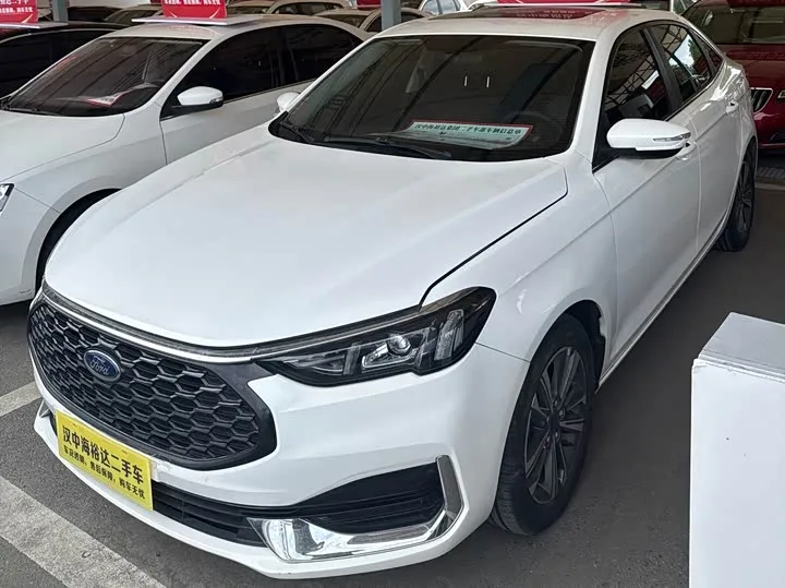 Ford Escort 2022 из Китая — купить под ключ