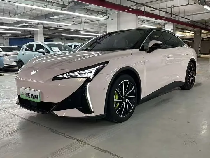 BAIC Arcfox Alpha S5 2025 из Китая — купить под ключ