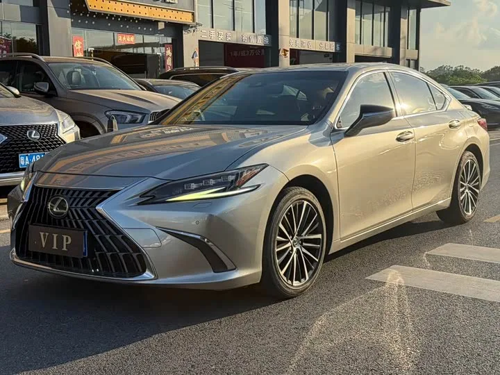 Lexus ES 2023 из Китая — купить под ключ