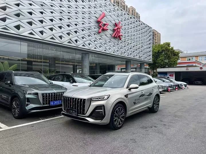 Hongqi HS5 2023 из Китая — купить под ключ