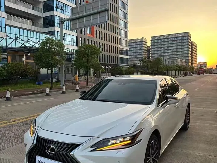 Lexus ES 2024 из Китая — купить под ключ