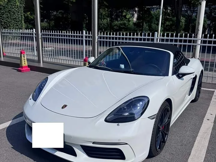 Porsche 718 2022 из Китая — купить под ключ