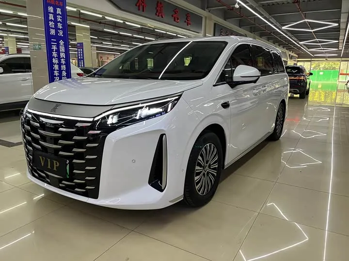 BYD Xia 2026 из Китая — купить под ключ