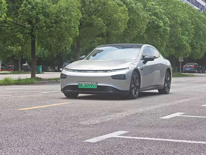 XPeng P7 2022 из Китая — купить под ключ