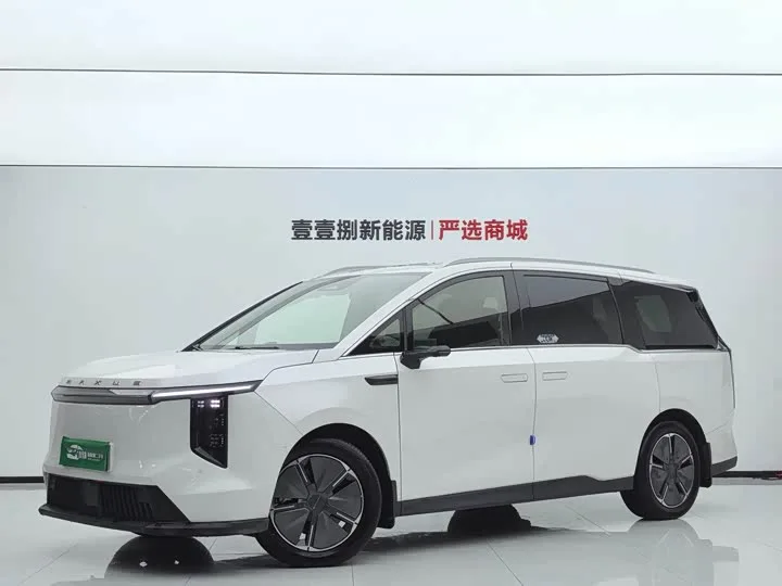 Maxus Mifa 7 2024 из Китая — купить под ключ