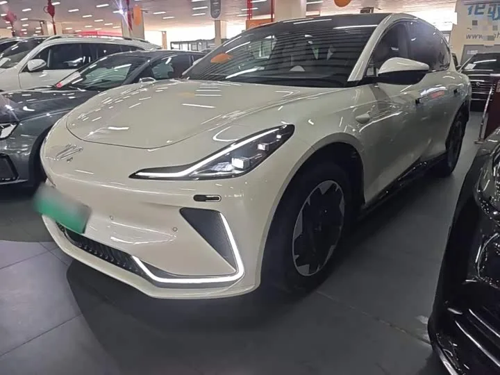 IM motors LS7 2023 из Китая — купить под ключ