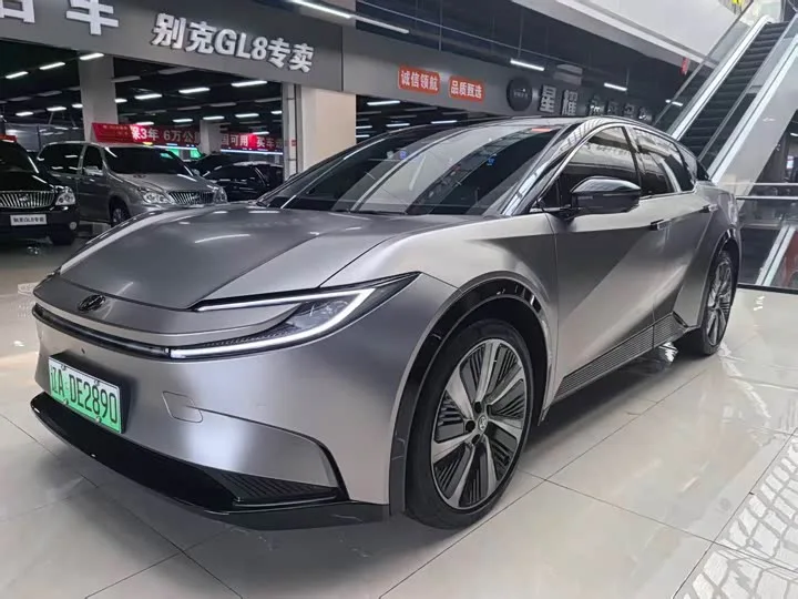 Toyota bZ5 2026 из Китая — купить под ключ