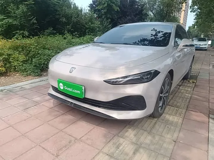 Roewe D7 2025 из Китая — купить под ключ