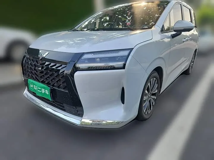 Wuling Starlight 730 2026 из Китая — купить под ключ