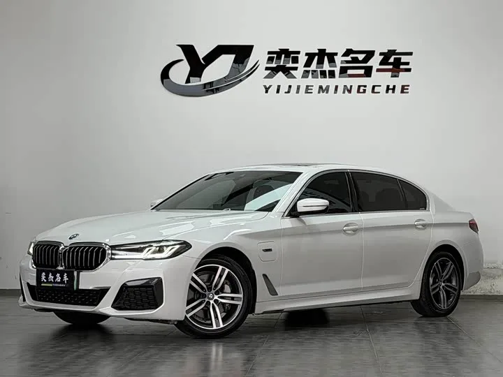 BMW 5 Series Hybrid 2022 из Китая — купить под ключ