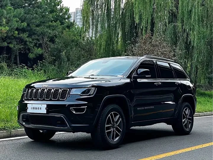 Jeep Grand Cherokee 2021 из Китая — купить под ключ