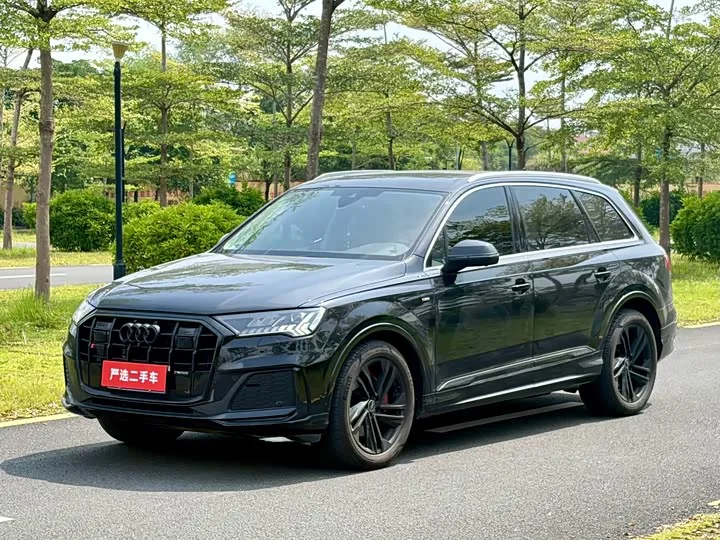 Audi Q7 2024 из Китая — купить под ключ