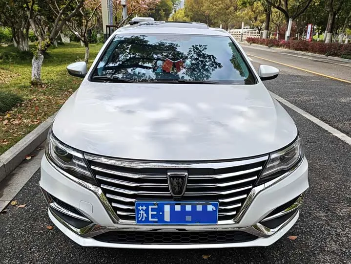 Roewe i6 2022 из Китая — купить под ключ