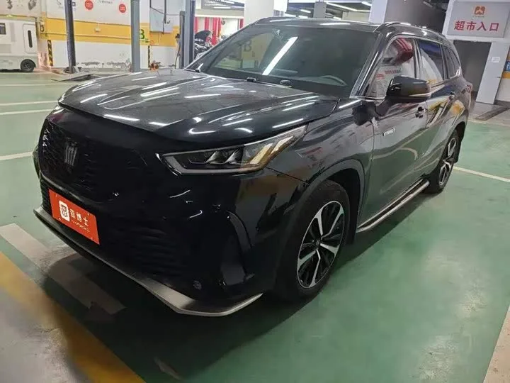 Toyota Crown Kluger 2024 из Китая — купить под ключ