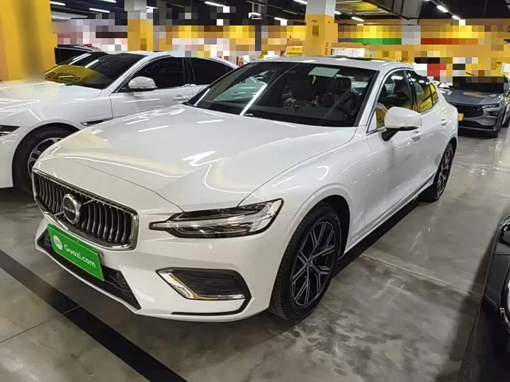 Volvo S60 2026 из Китая — купить под ключ