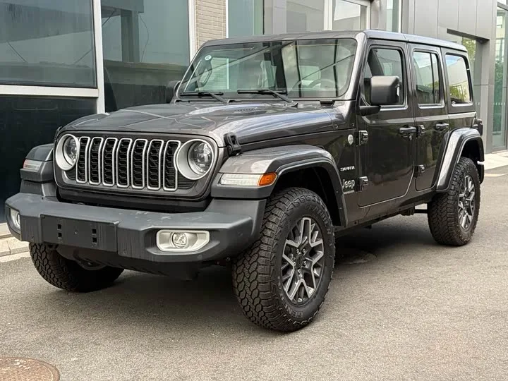 Jeep Wrangler 2026 из Китая — купить под ключ