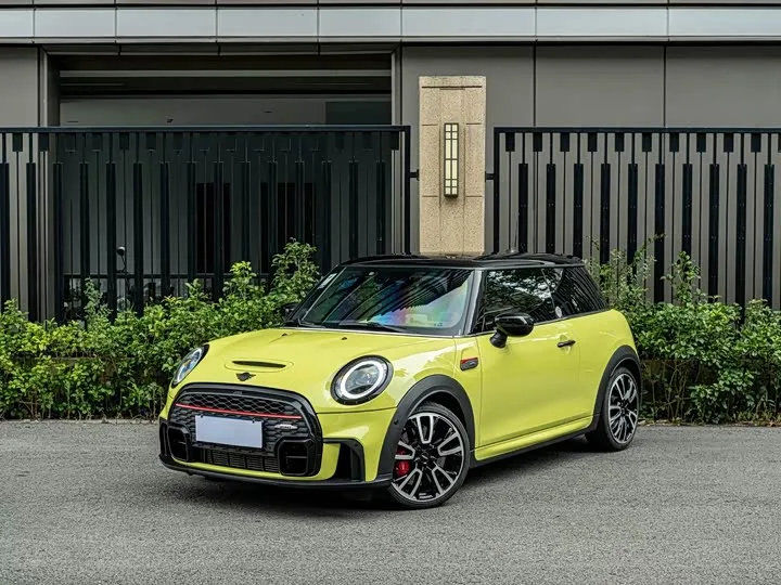 Mini Mini JCW 2023 из Китая — купить под ключ