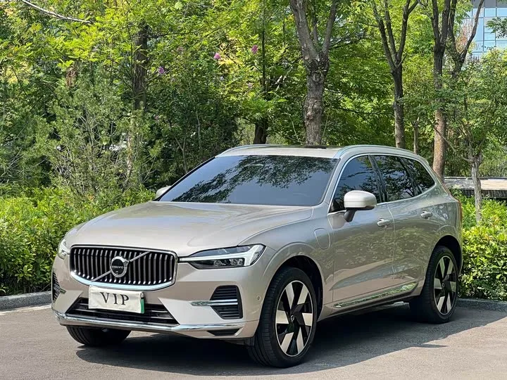 Volvo XC60 Hybrid 2025 из Китая — купить под ключ