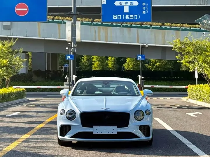 Bentley Continental GT 2023 из Китая — купить под ключ