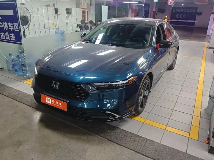 Honda Accord Hybrid 2023 из Китая — купить под ключ