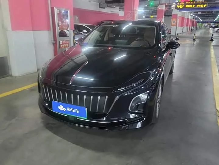 Hongqi E-QM5 2023 из Китая — купить под ключ