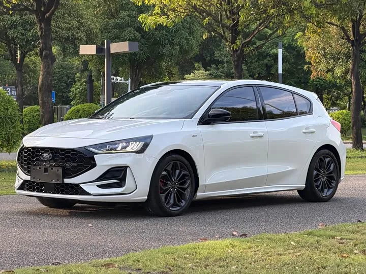 Ford Focus 2022 из Китая — купить под ключ