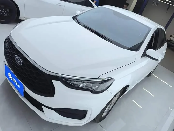 Ford Escort 2022 из Китая — купить под ключ