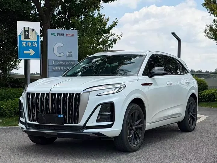 Hongqi HS3 Hybrid 2026 из Китая — купить под ключ