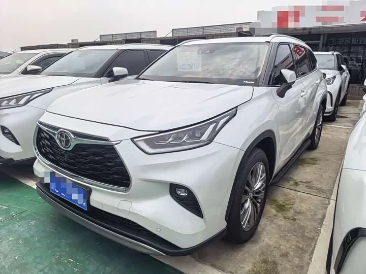 Toyota Highlander 2024 из Китая — купить под ключ