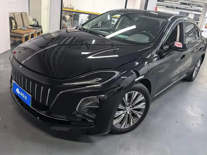 Hongqi E-QM5 2025 из Китая — купить под ключ