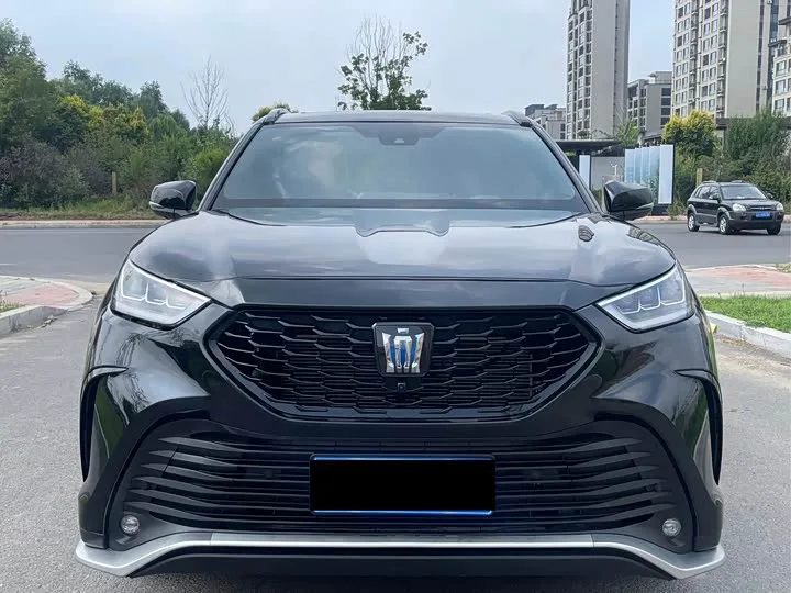 Toyota Crown Kluger 2022 из Китая — купить под ключ