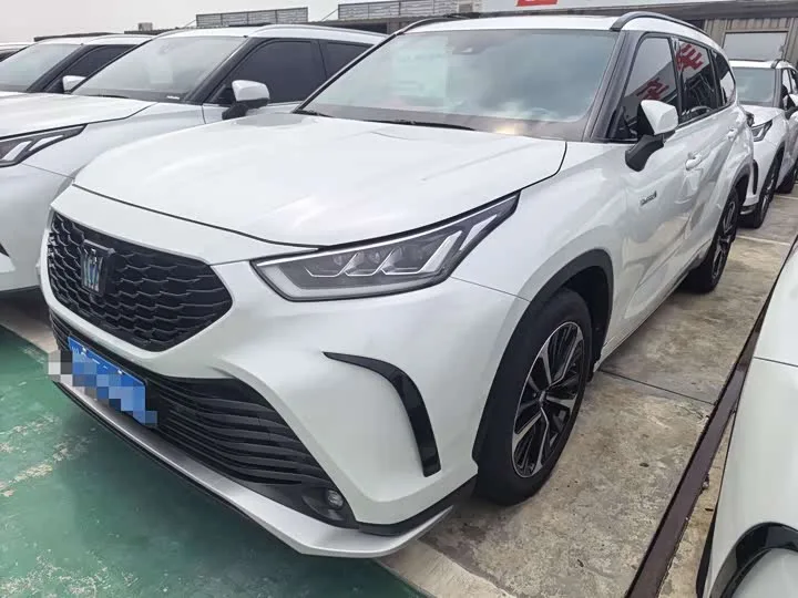 Toyota Crown Kluger 2024 из Китая — купить под ключ