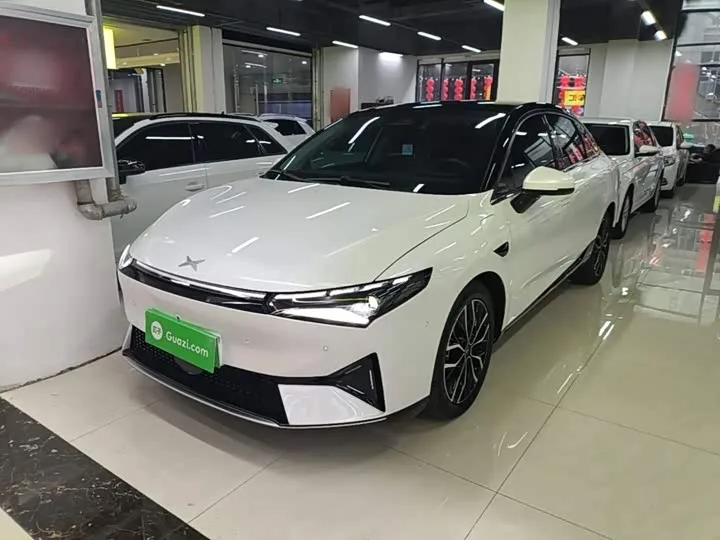 XPeng P5 2022 из Китая — купить под ключ