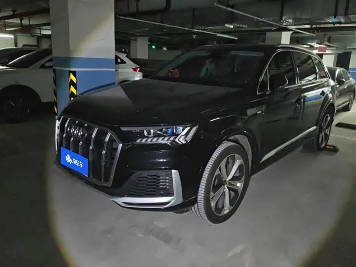 Audi Q7 2024 из Китая — купить под ключ