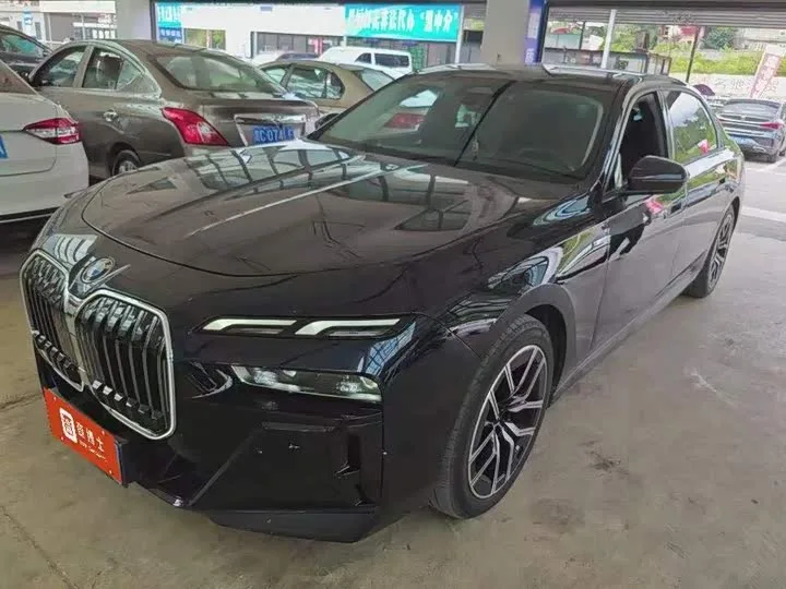 BMW 7 Series 2025 из Китая — купить под ключ
