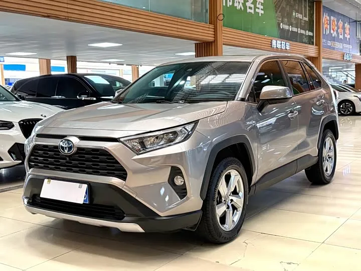 Toyota RAV4 2022 из Китая — купить под ключ