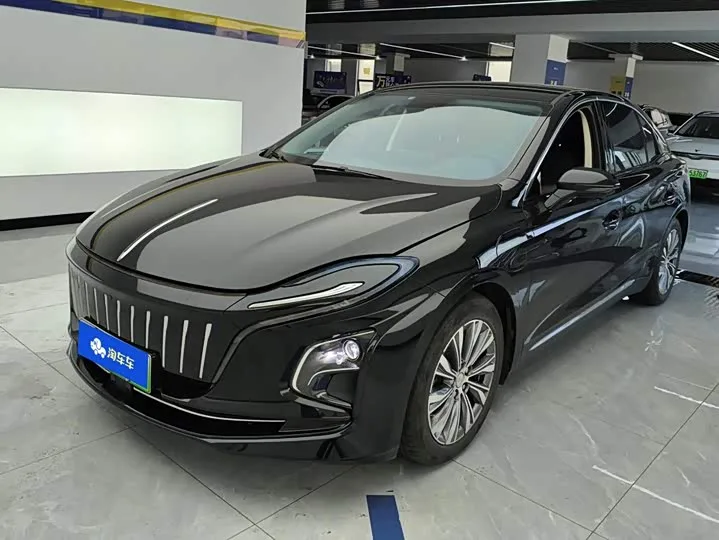 Hongqi E-QM5 2023 из Китая — купить под ключ