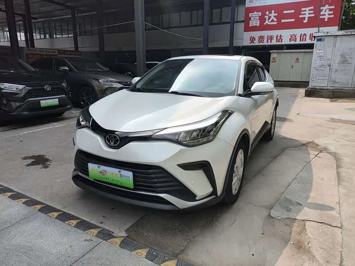 Toyota Izoa 2022 из Китая — купить под ключ