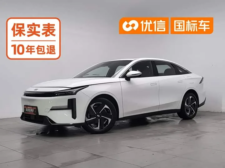 Geely Galaxy L6 2024 из Китая — купить под ключ
