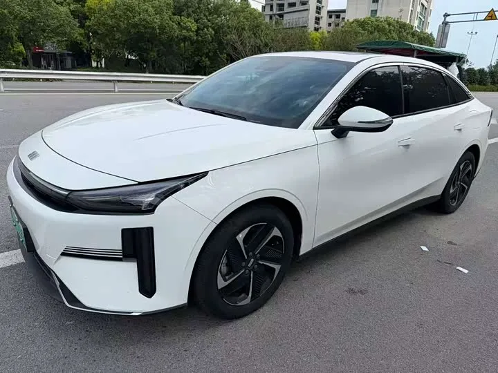Geely Galaxy L6 2024 из Китая — купить под ключ