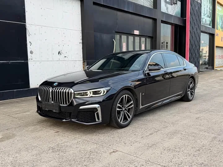 BMW 7 Series 2022 из Китая — купить под ключ