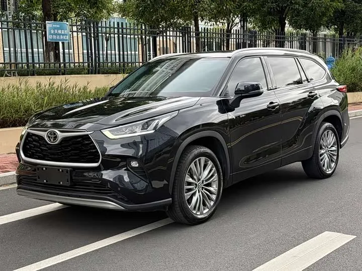 Toyota Highlander 2025 из Китая — купить под ключ