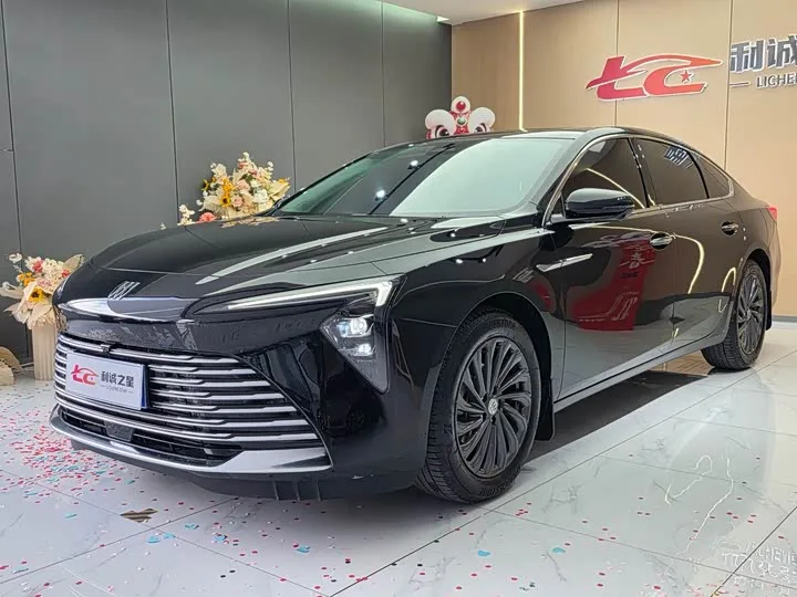 Buick LaCrosse 2025 из Китая — купить под ключ