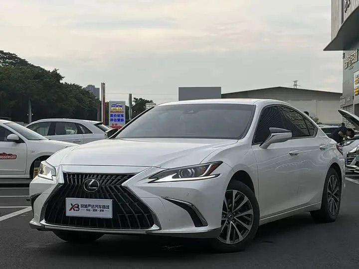 Lexus ES 2022 из Китая — купить под ключ