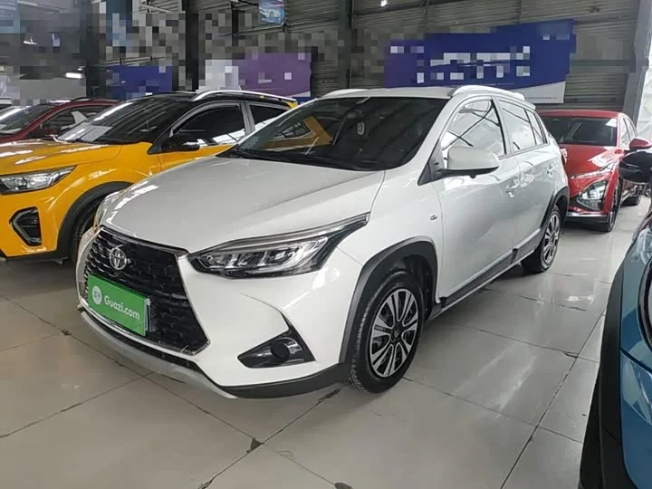 Toyota Yaris L Hatchback 2021 из Китая — купить под ключ