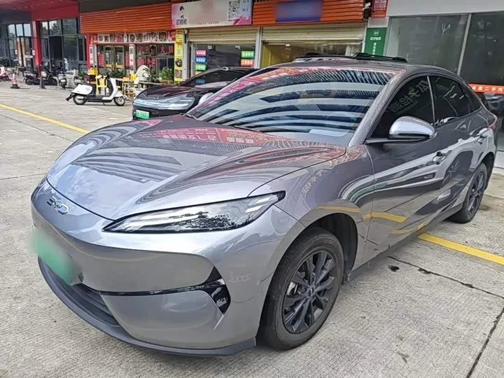 BYD e7 2025 из Китая — купить под ключ